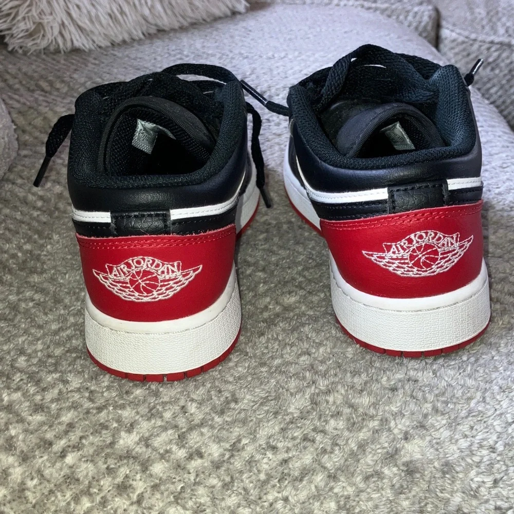 Low AirForce 1 - Picture 3 of 8